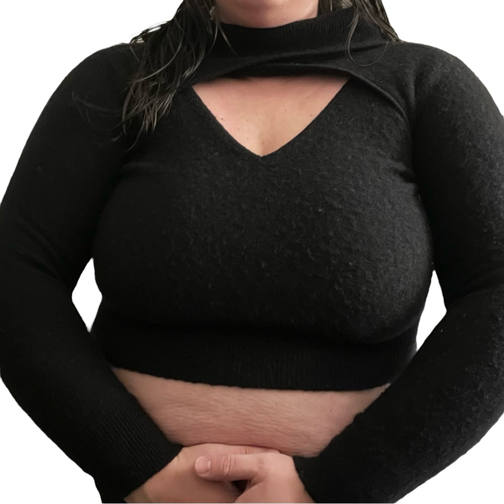 Michael Kors Black Cut Out Cropped Cashmere Sweater Soft Fuzzy Womens size Large
